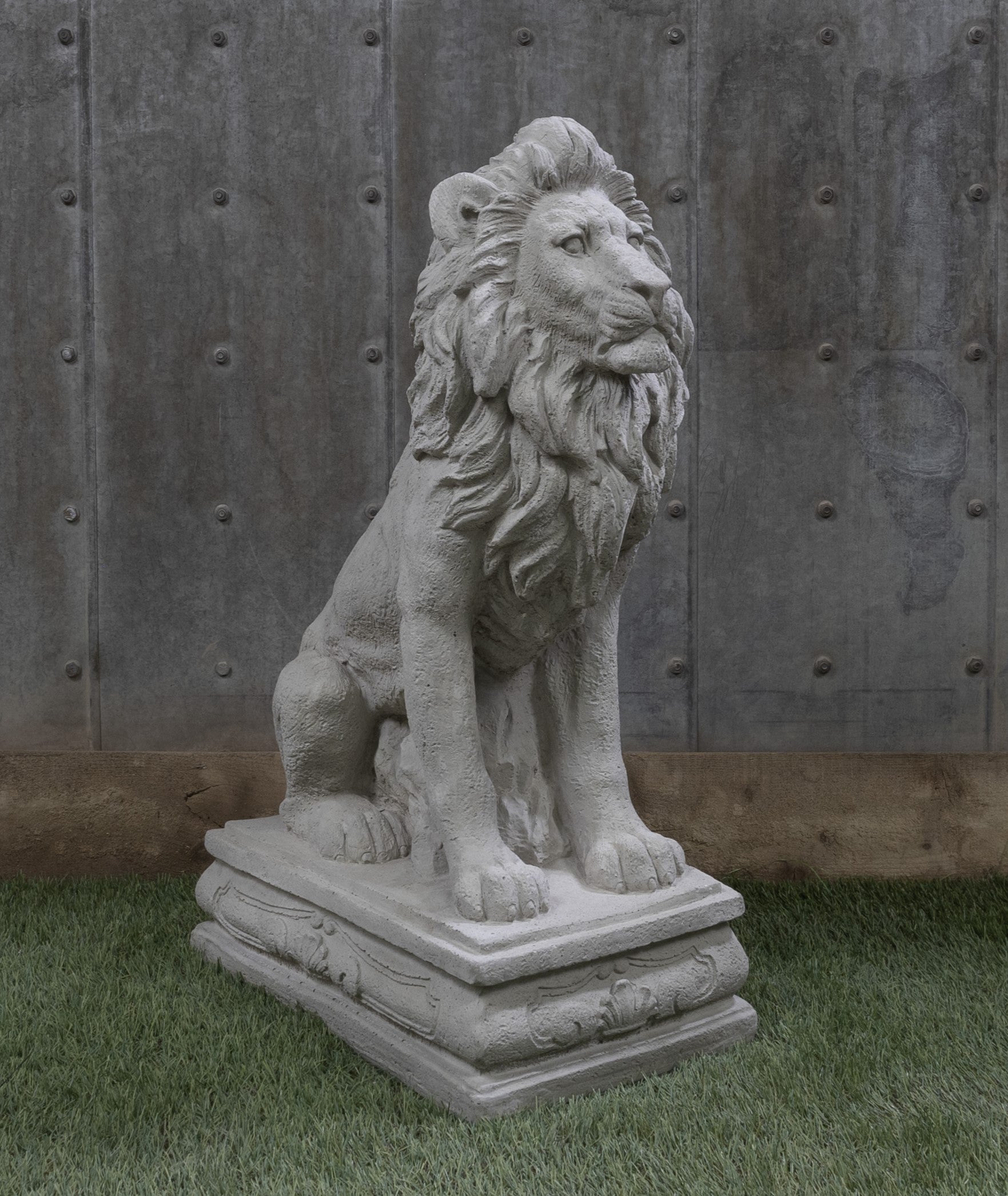 Lion 28" (Triple Base)