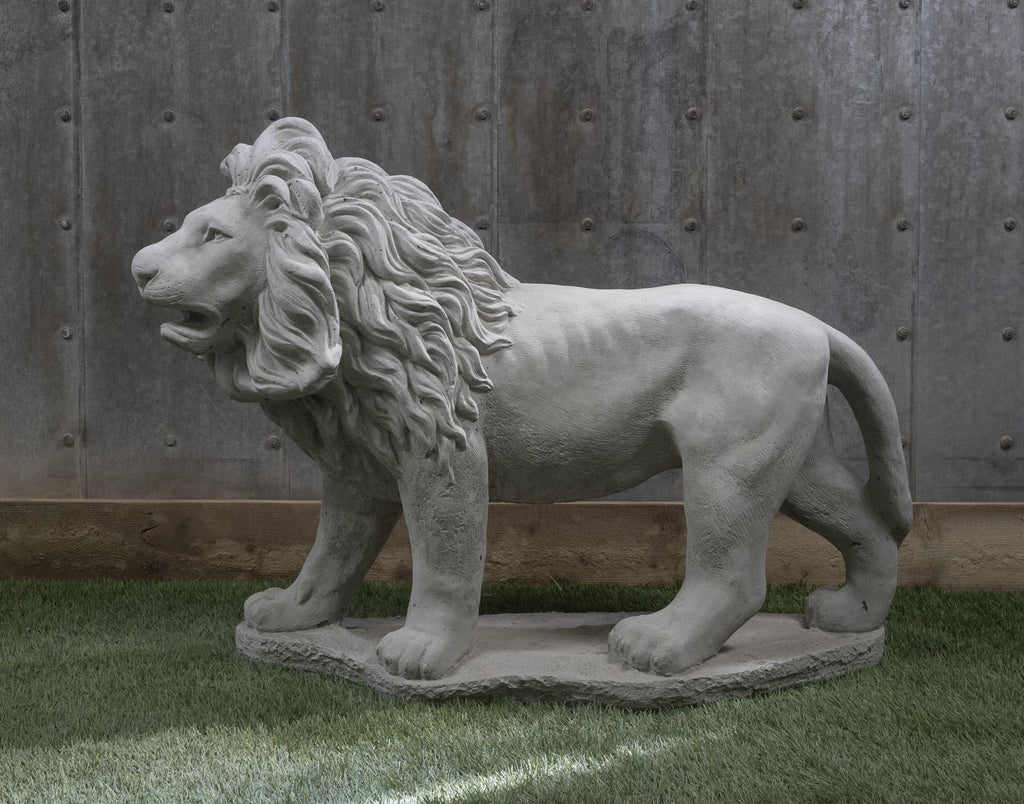 Standing Lion - XL