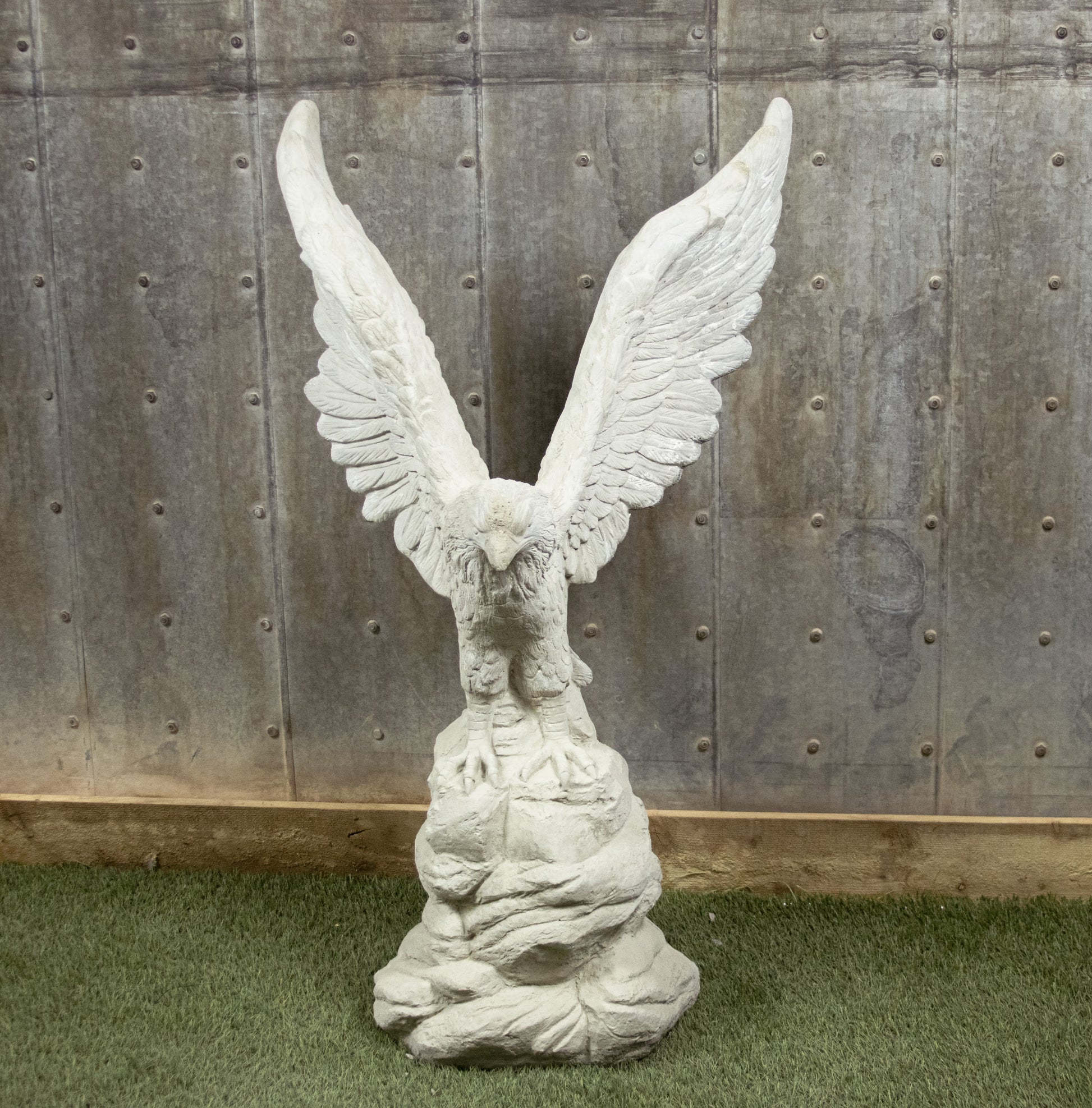 Eagle - Wings Out